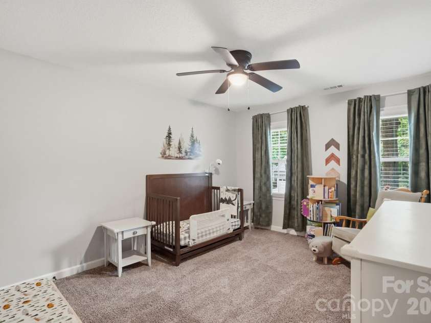 10646 Hall Drive, Charlotte, NC 28270.  MLS# CAR4370034, YatesRealty ID 22609. 