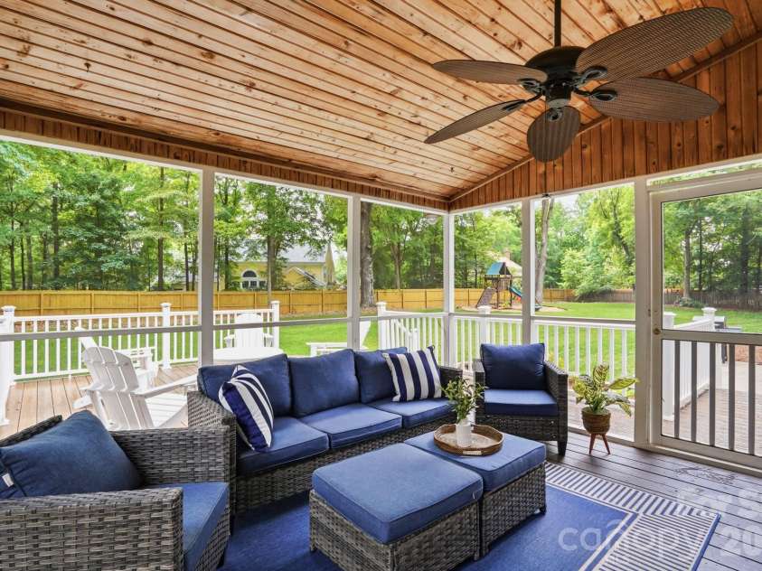 10646 Hall Drive, Charlotte, NC 28270.  MLS# CAR4370034, YatesRealty ID 22609. 