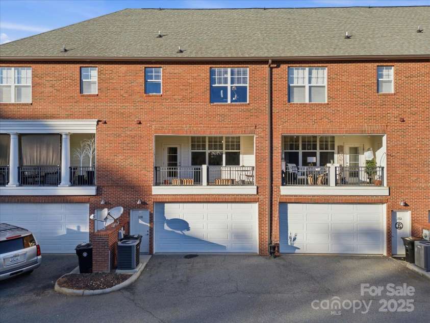 119 Steinbeck Way, Mooresville, NC 28117.  MLS# CAR4319109, YatesRealty ID 2261. 