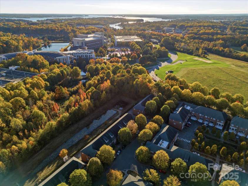 119 Steinbeck Way, Mooresville, NC 28117.  MLS# CAR4319109, YatesRealty ID 2261. 