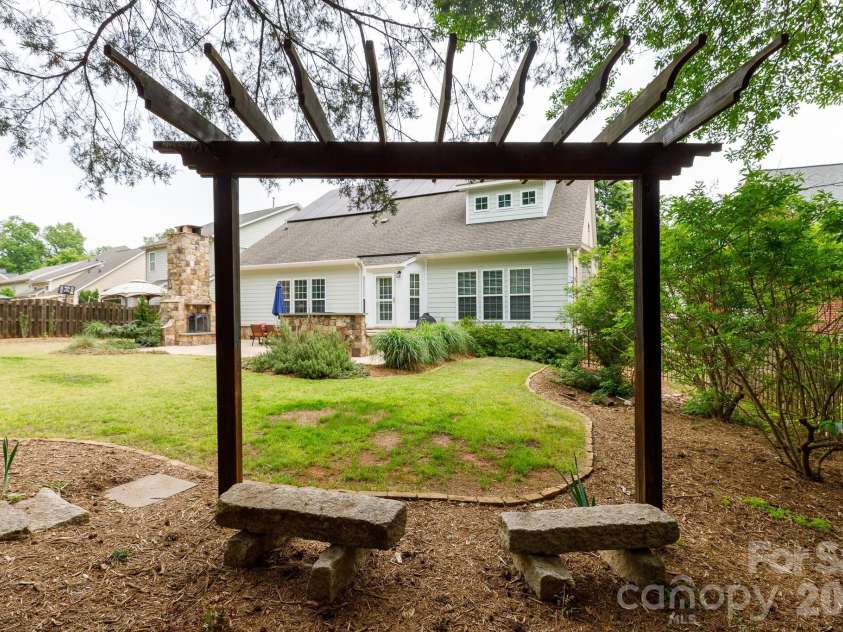 4017 Sandy Trail, Fort Mill, SC 29707.  MLS# CAR4378374, YatesRealty ID 22610. 