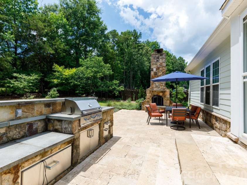 4017 Sandy Trail, Fort Mill, SC 29707.  MLS# CAR4378374, YatesRealty ID 22610. 