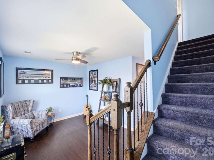 6913 Walnut Branch Lane, Charlotte, NC 28277.  MLS# CAR4380084, YatesRealty ID 22611. 