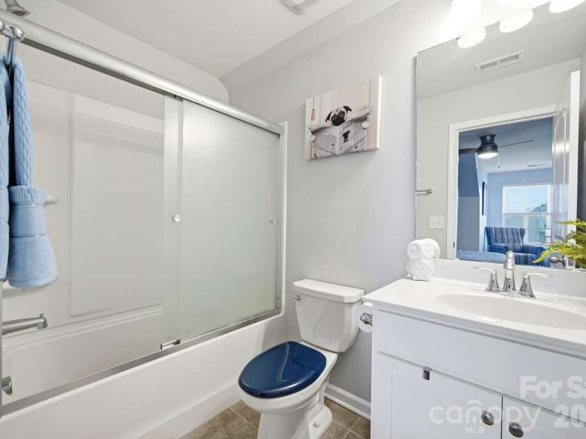 6913 Walnut Branch Lane, Charlotte, NC 28277.  MLS# CAR4380084, YatesRealty ID 22611. 