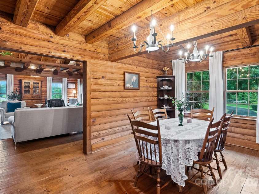 2257 Smith Farm Road, Thomasville, NC 27360.  MLS# CAR4274432, YatesRealty ID 22612. 