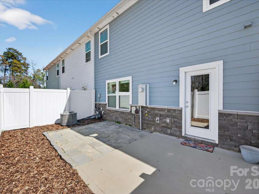 6531 Kinder Lane, Lancaster, SC 29720.  MLS# CAR4380707, YatesRealty ID 22612. 