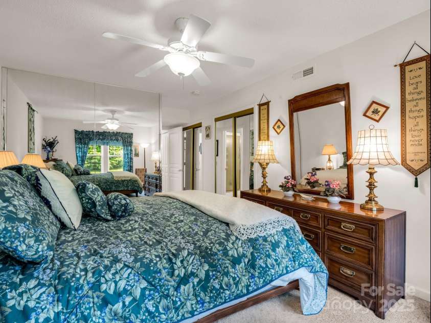 1901 Deermouse Way, Hendersonville, NC 28792.  MLS# CAR4273118, YatesRealty ID 22613. 