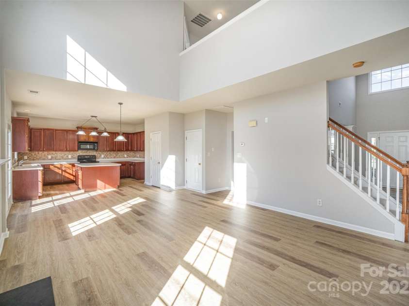 5805 Lindley Crescent Drive, Indian Trail, NC 28079.  MLS# CAR4272486, YatesRealty ID 22614. 