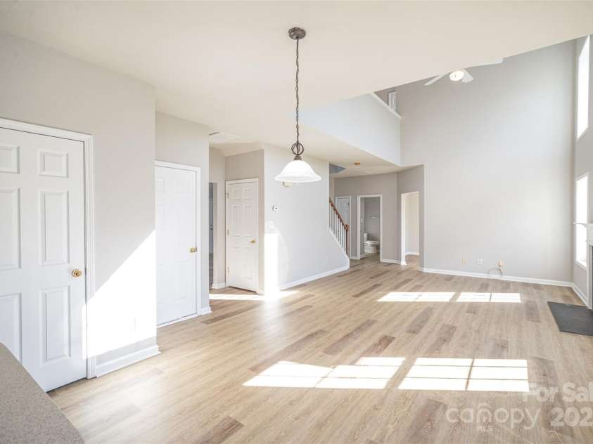 5805 Lindley Crescent Drive, Indian Trail, NC 28079.  MLS# CAR4272486, YatesRealty ID 22614. 