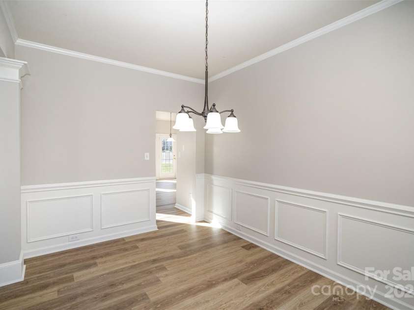 5805 Lindley Crescent Drive, Indian Trail, NC 28079.  MLS# CAR4272486, YatesRealty ID 22614. 