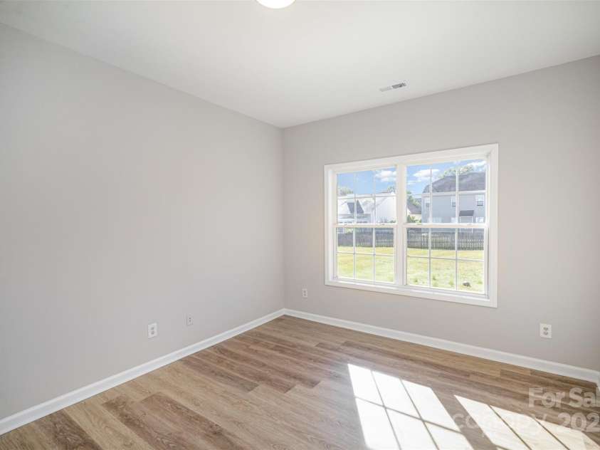 5805 Lindley Crescent Drive, Indian Trail, NC 28079.  MLS# CAR4272486, YatesRealty ID 22614. 