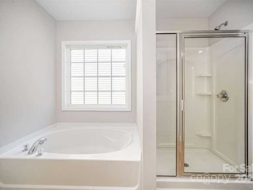 5805 Lindley Crescent Drive, Indian Trail, NC 28079.  MLS# CAR4272486, YatesRealty ID 22614. 