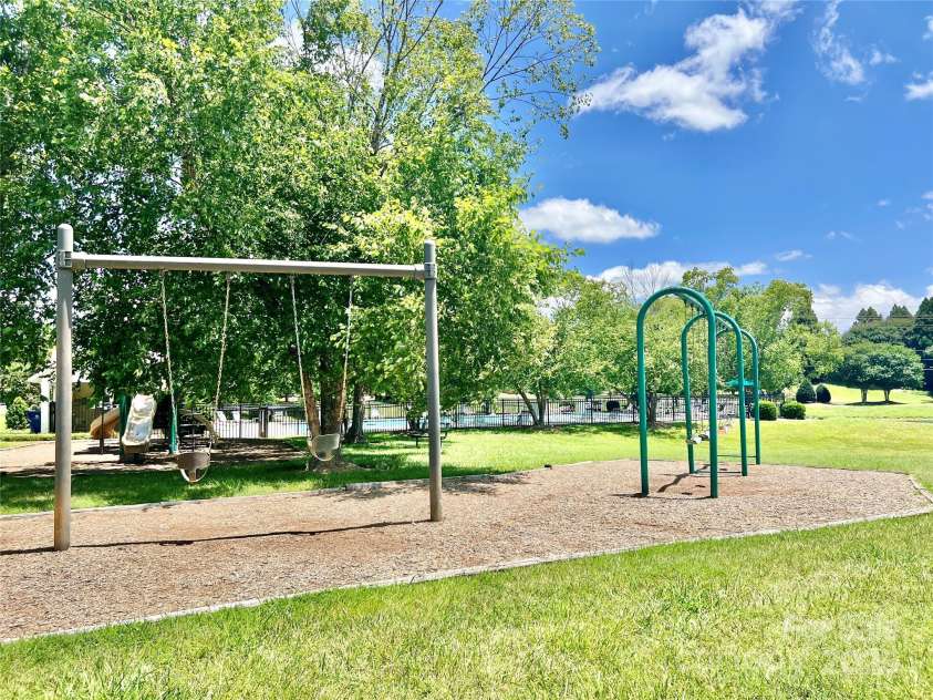 5805 Lindley Crescent Drive, Indian Trail, NC 28079.  MLS# CAR4272486, YatesRealty ID 22614. 