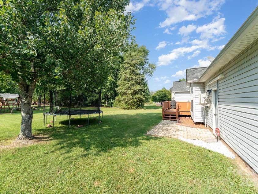 614 Peeler Street, Salisbury, NC 28146.  MLS# CAR4272659, YatesRealty ID 22615. 