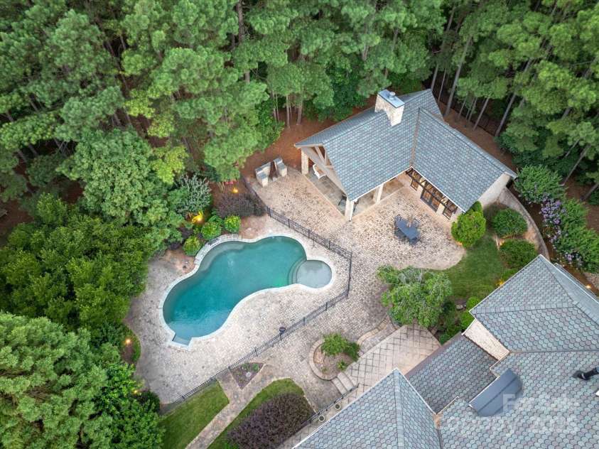 9110 Woodhall Lake Drive, Waxhaw, NC 28173.  MLS# CAR4274235, YatesRealty ID 22617. 