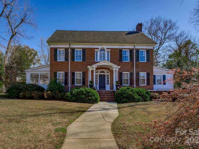 211 Liberty Street, Winnsboro, SC 29180.  MLS# CAR4235636, YatesRealty ID 22618. 