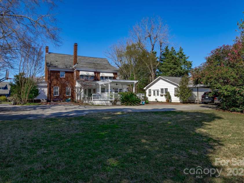 211 Liberty Street, Winnsboro, SC 29180.  MLS# CAR4235636, YatesRealty ID 22618. 