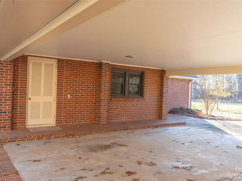 3616 County Home Road, Conover, NC 28613.  MLS# CAR4087497, YatesRealty ID 2262. 