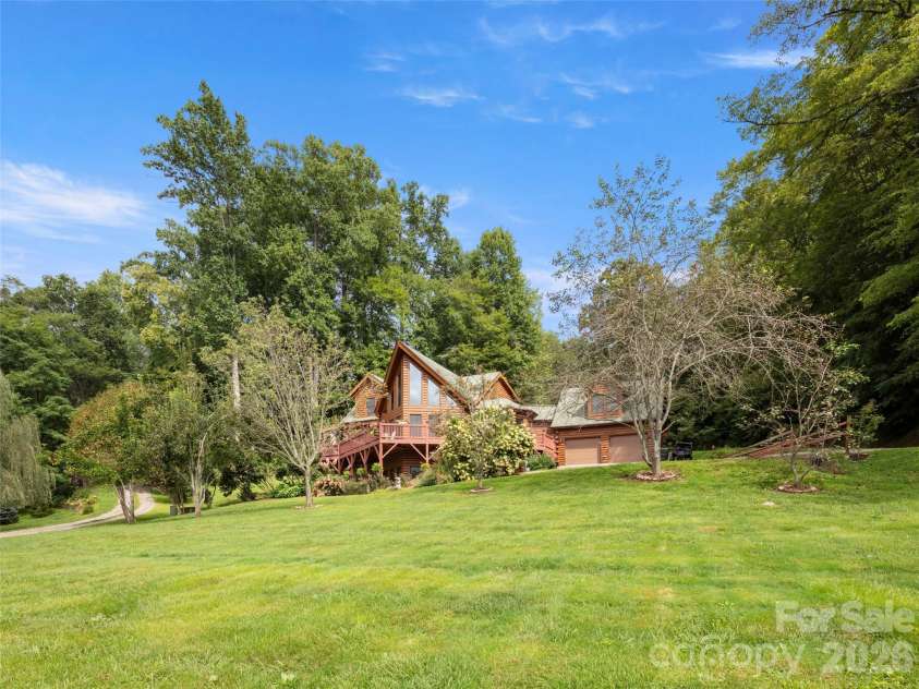 64 Cradling Cove, Waynesville, NC 28785.  MLS# CAR4381938, YatesRealty ID 22620. 