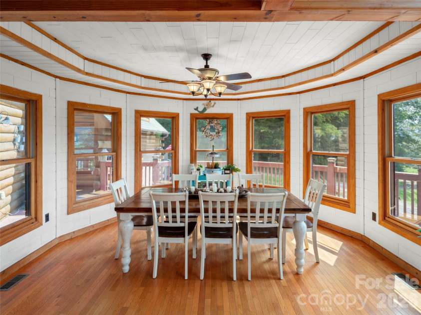 64 Cradling Cove, Waynesville, NC 28785.  MLS# CAR4381938, YatesRealty ID 22620. 