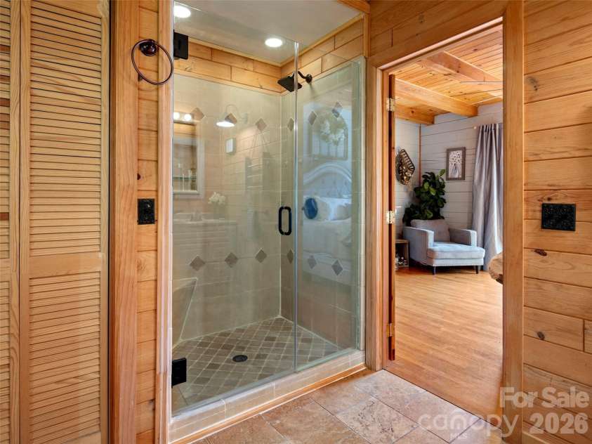 64 Cradling Cove, Waynesville, NC 28785.  MLS# CAR4381938, YatesRealty ID 22620. 