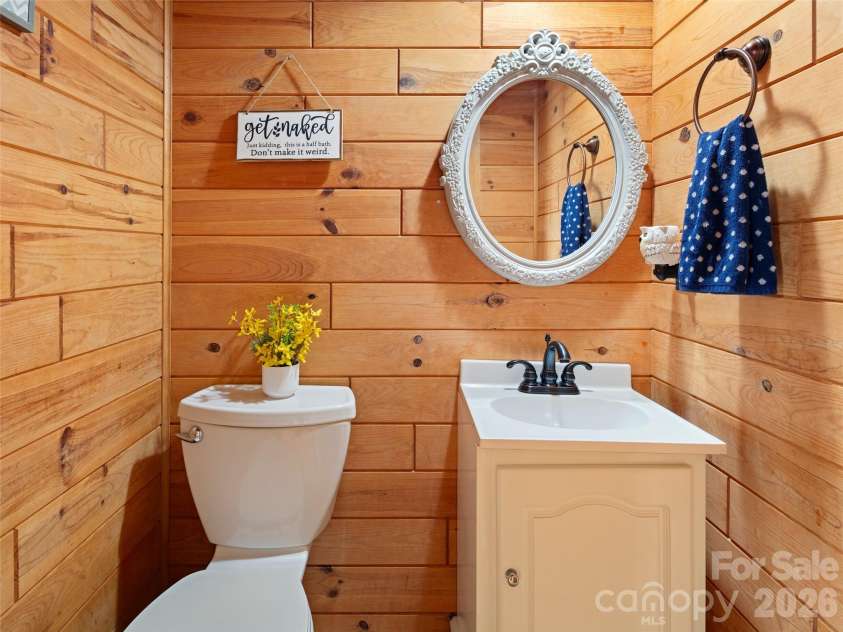 64 Cradling Cove, Waynesville, NC 28785.  MLS# CAR4381938, YatesRealty ID 22620. 