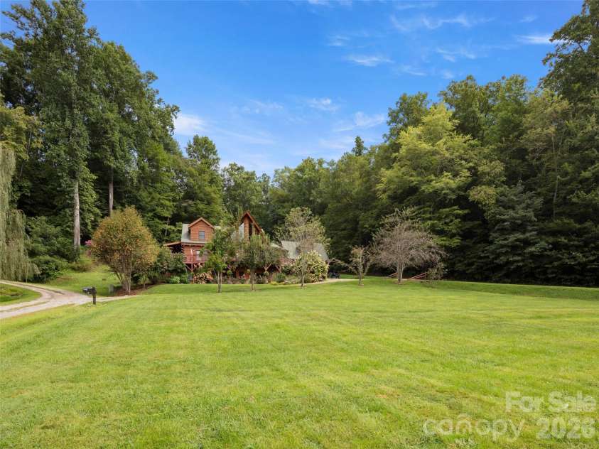 64 Cradling Cove, Waynesville, NC 28785.  MLS# CAR4381938, YatesRealty ID 22620. 