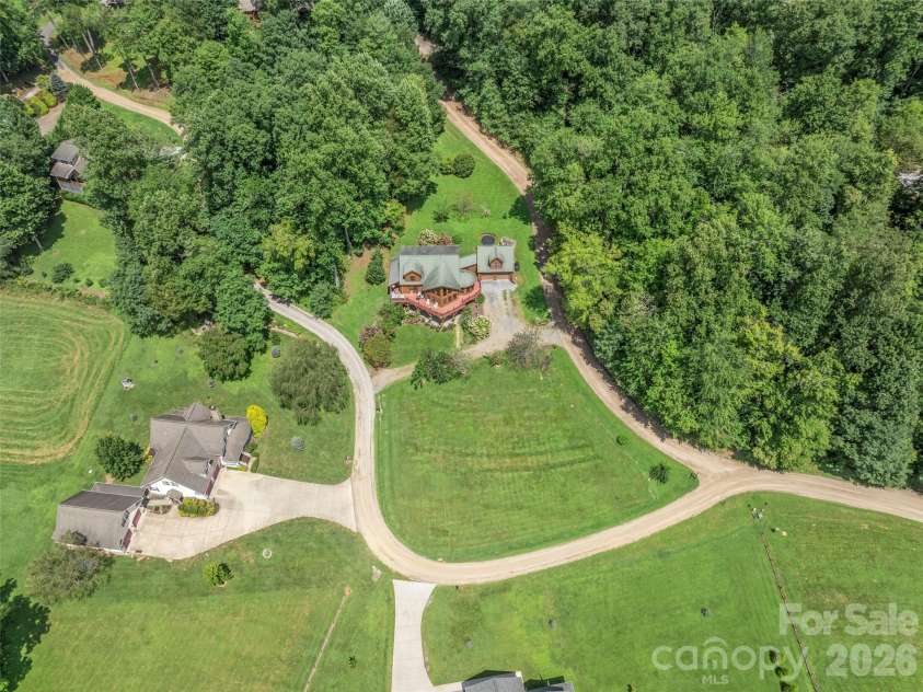 64 Cradling Cove, Waynesville, NC 28785.  MLS# CAR4381938, YatesRealty ID 22620. 