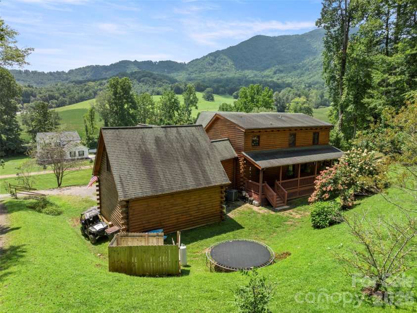 64 Cradling Cove, Waynesville, NC 28785.  MLS# CAR4381938, YatesRealty ID 22620. 