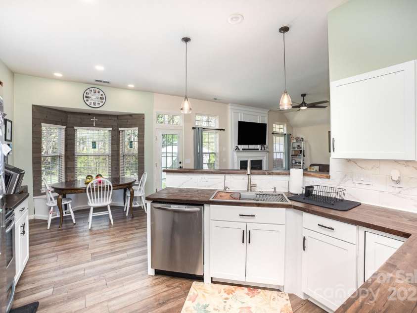 147 Gabriel Drive, Mooresville, NC 28115.  MLS# CAR4241745, YatesRealty ID 22621. 