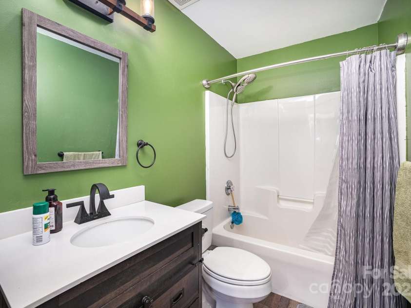 147 Gabriel Drive, Mooresville, NC 28115.  MLS# CAR4241745, YatesRealty ID 22621. 