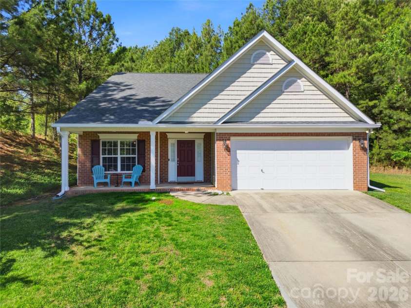 2001 Campfield Court, Waxhaw, NC 28173.  MLS# CAR4381067, YatesRealty ID 22621. 