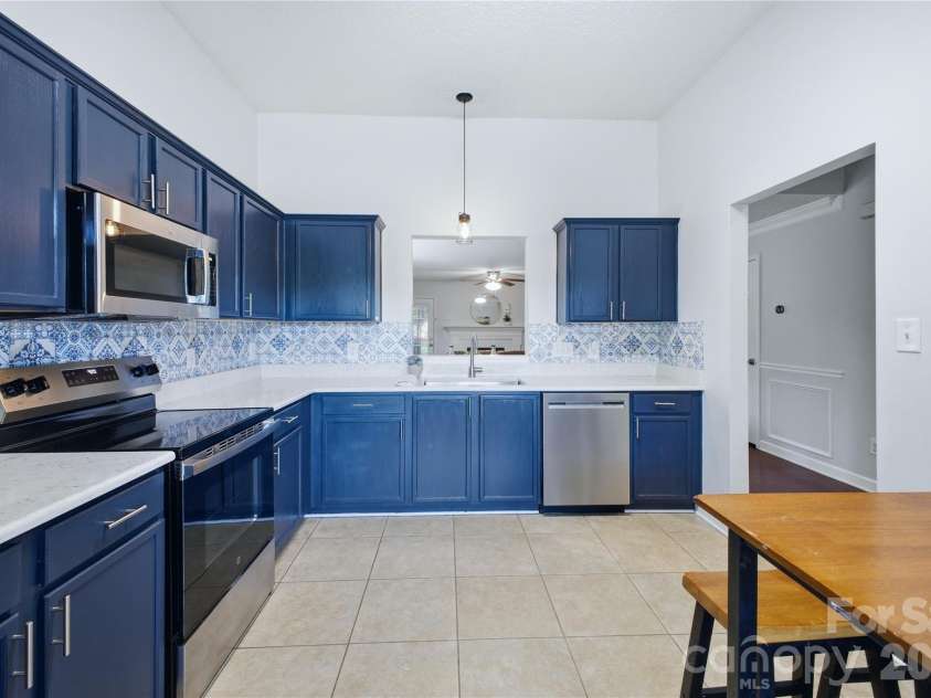 2001 Campfield Court, Waxhaw, NC 28173.  MLS# CAR4381067, YatesRealty ID 22621. 