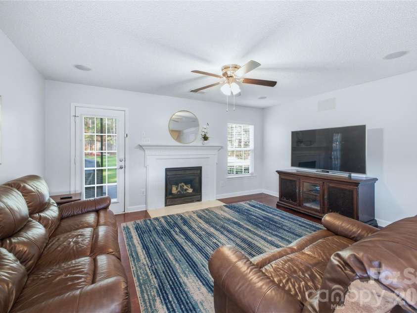2001 Campfield Court, Waxhaw, NC 28173.  MLS# CAR4381067, YatesRealty ID 22621. 