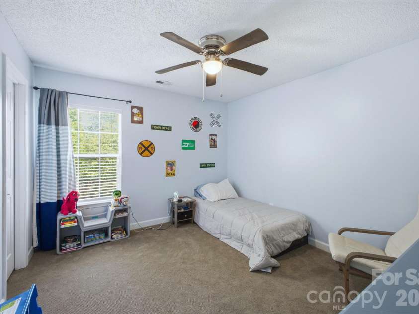 2001 Campfield Court, Waxhaw, NC 28173.  MLS# CAR4381067, YatesRealty ID 22621. 