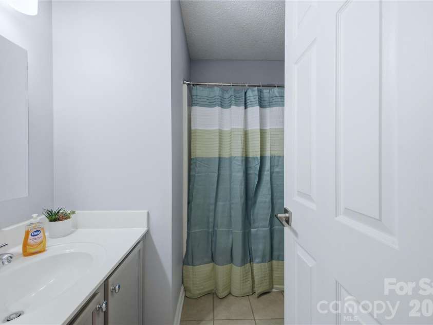2001 Campfield Court, Waxhaw, NC 28173.  MLS# CAR4381067, YatesRealty ID 22621. 