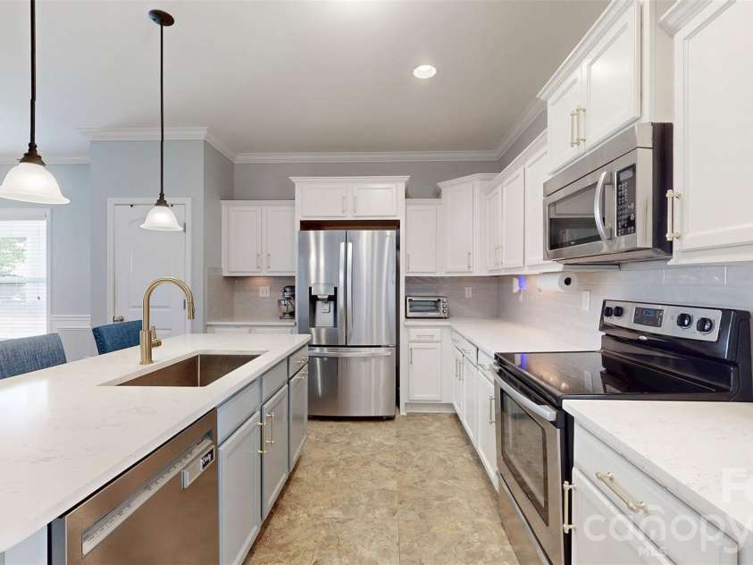 1101 Jasmine Drive, Fort Mill, SC 29707.  MLS# CAR4381607, YatesRealty ID 22622. 