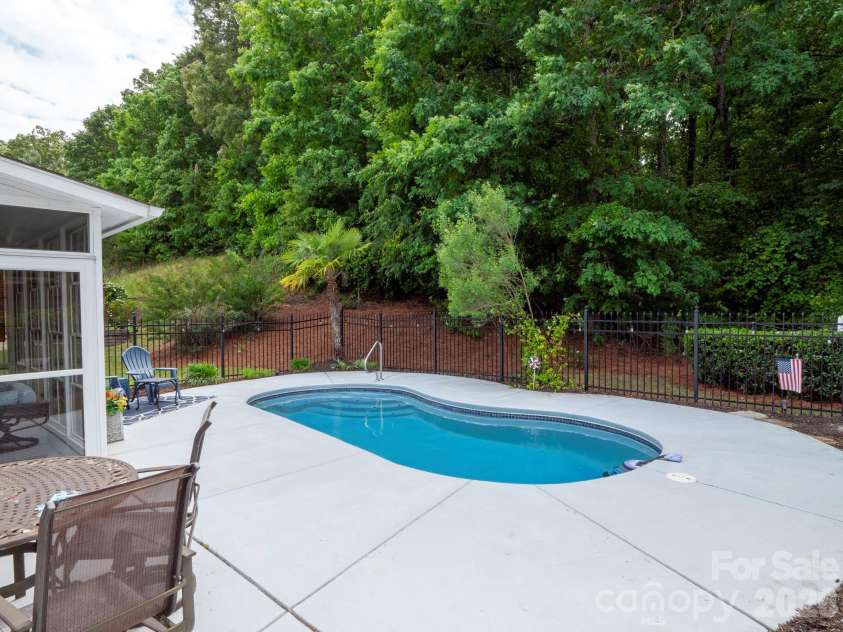 1101 Jasmine Drive, Fort Mill, SC 29707.  MLS# CAR4381607, YatesRealty ID 22622. 