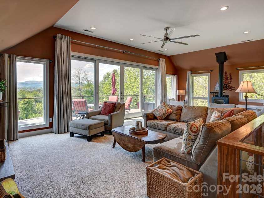 44 Dane Acres Drive, Alexander, NC 28701.  MLS# CAR4368207, YatesRealty ID 22624. 