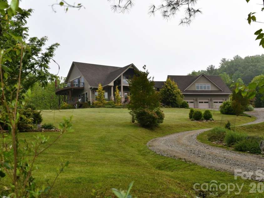 44 Dane Acres Drive, Alexander, NC 28701.  MLS# CAR4368207, YatesRealty ID 22624. Truly a unique property!