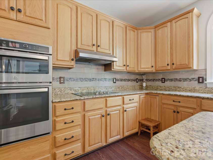 1101 Baldwin Lane, Waxhaw, NC 28173.  MLS# CAR4378491, YatesRealty ID 22625. 