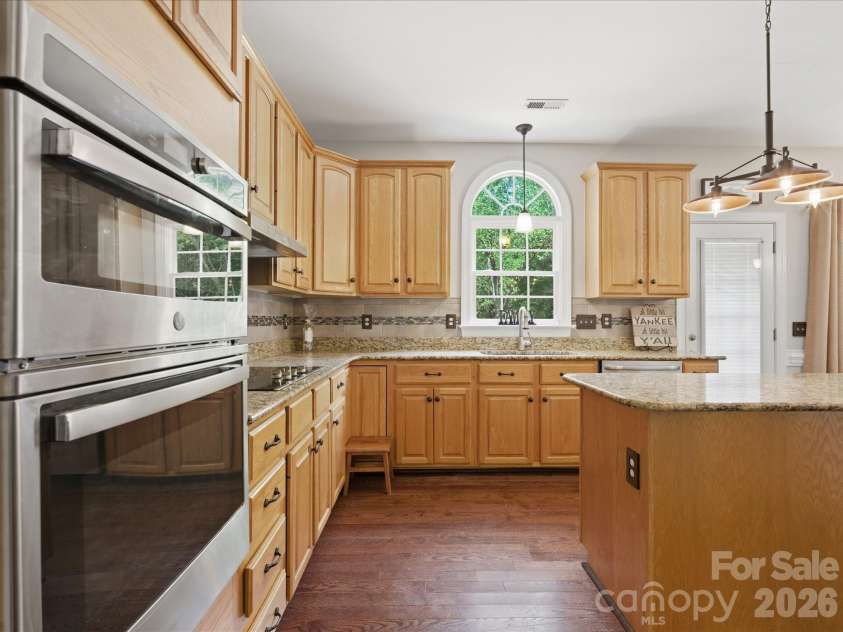 1101 Baldwin Lane, Waxhaw, NC 28173.  MLS# CAR4378491, YatesRealty ID 22625. 