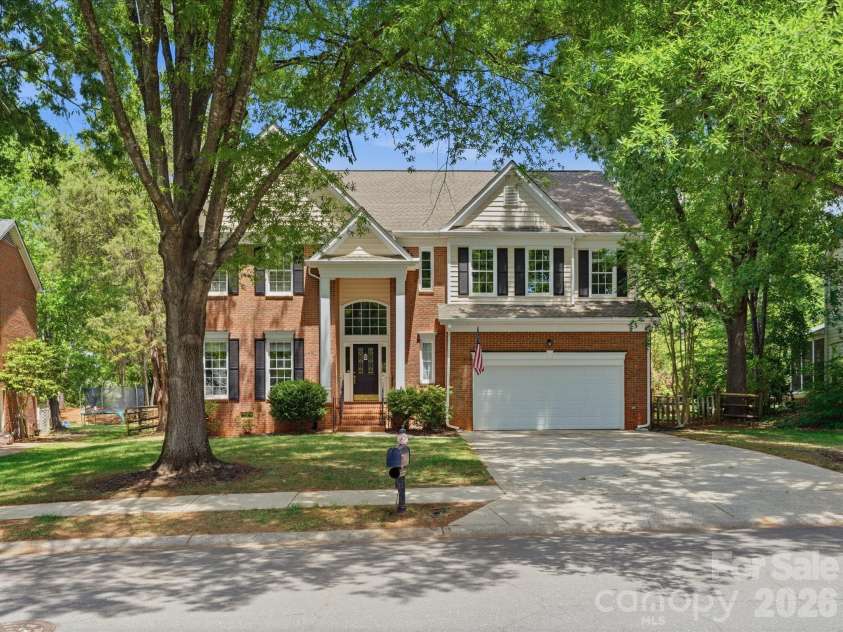 1101 Baldwin Lane, Waxhaw, NC 28173.  MLS# CAR4378491, YatesRealty ID 22625. Beautiful Colonial on Cue-De-Sac