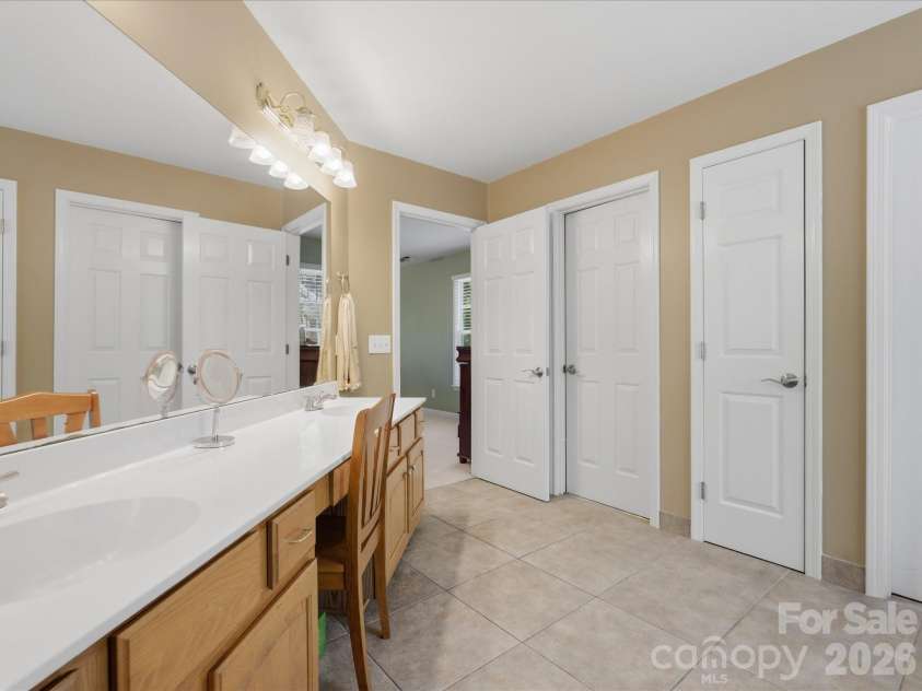 1101 Baldwin Lane, Waxhaw, NC 28173.  MLS# CAR4378491, YatesRealty ID 22625. Dual Sinks in Primary Bathroom