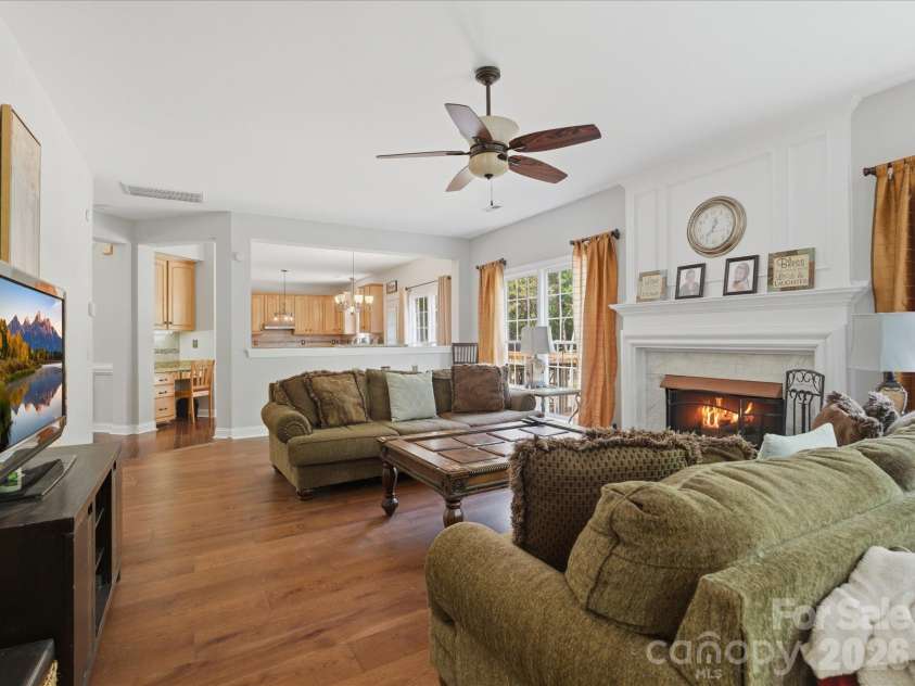 1101 Baldwin Lane, Waxhaw, NC 28173.  MLS# CAR4378491, YatesRealty ID 22625. Family Room Opens to Kitchen