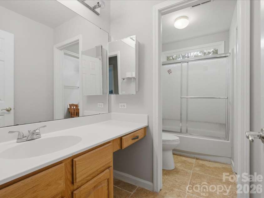 1101 Baldwin Lane, Waxhaw, NC 28173.  MLS# CAR4378491, YatesRealty ID 22625. Secondary Bathroom
