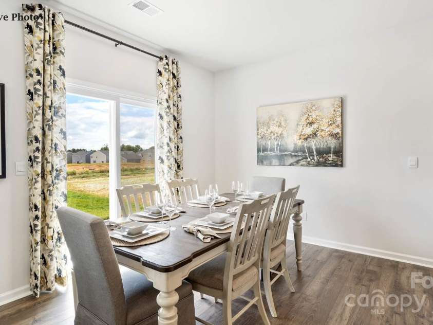 6708 Barcelona Way, Charlotte, NC 28214.  MLS# CAR4271527, YatesRealty ID 22625. 