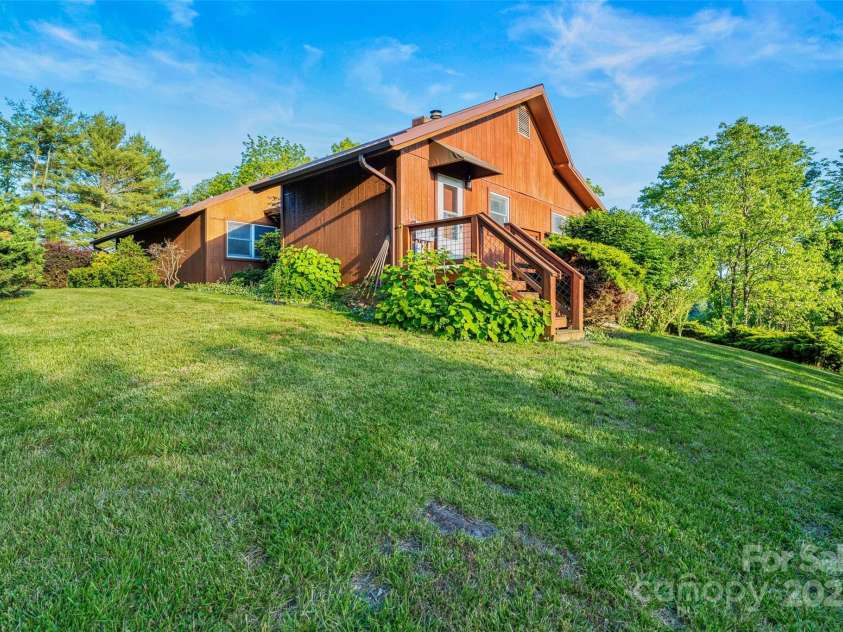 55 Dane Acres Drive, Alexander, NC 28701.  MLS# CAR4264076, YatesRealty ID 22626. 