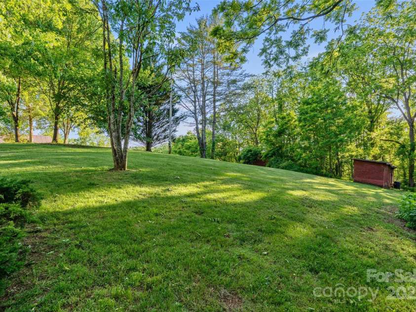 55 Dane Acres Drive, Alexander, NC 28701.  MLS# CAR4264076, YatesRealty ID 22626. 