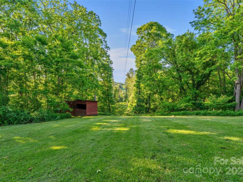 55 Dane Acres Drive, Alexander, NC 28701.  MLS# CAR4264076, YatesRealty ID 22626. 